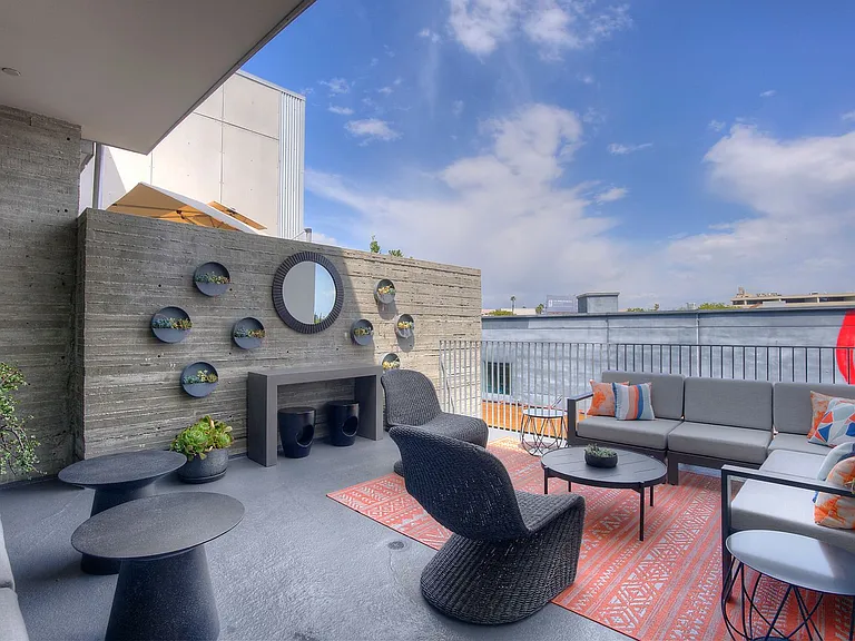 901 Hancock Ave — Photo 62