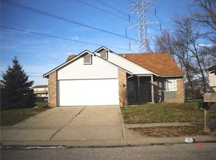 5908 Buck Rill Dr, Indianapolis, IN 46237