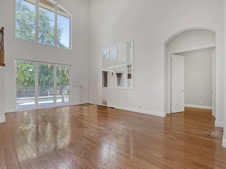 6464 Bellamalfi St — Photo 7