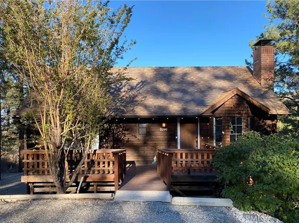 2290 Lausanne Dr, Wrightwood, CA 92397