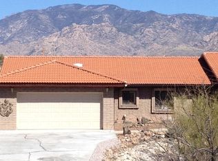 10918 N Pomegranate Dr, Oro Valley, AZ 85737