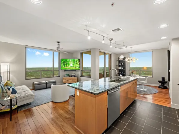 300 Bowie St APT 3603, Austin, TX 78703