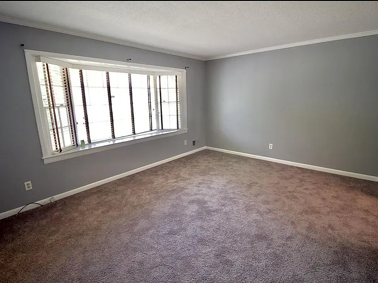 7821 Sagebrook Rd — Photo 3