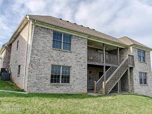 3rd image of 110 Saint Louis Blvd