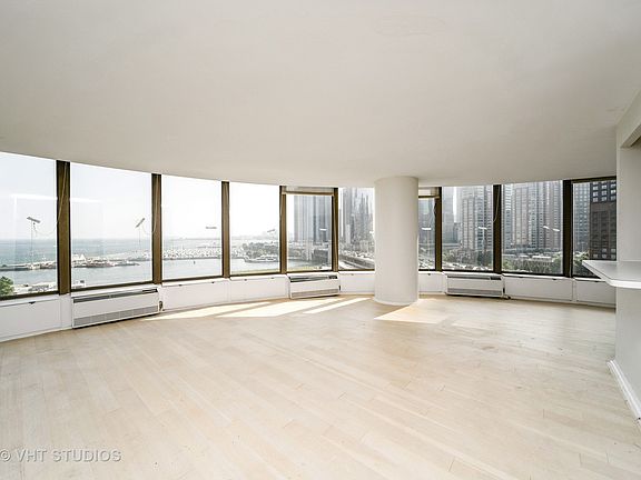 4th image of 505 N Lake Shore Dr APT 915