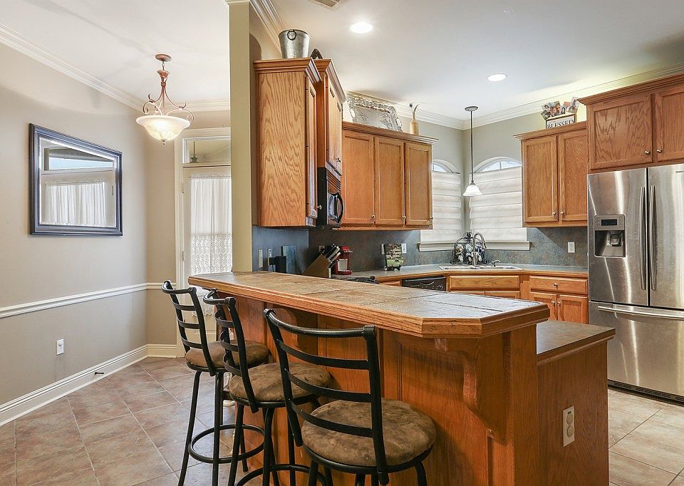 1st image of 2351 Woodbend Dr