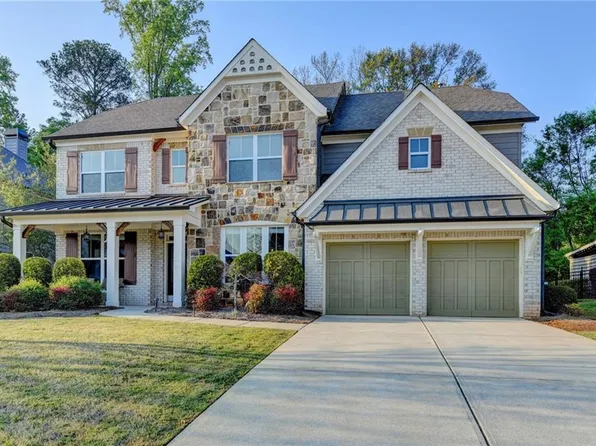 346 Spotted Ridge Cir, Woodstock, GA 30188