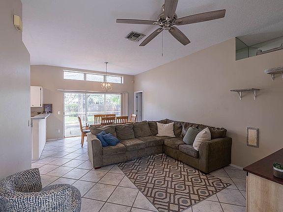 2nd image of 13538 Bellingham Dr