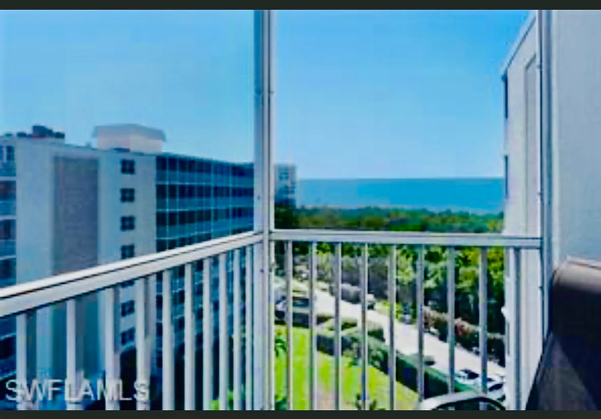 1 bed, 808 sqft, $2,850 — Photo 2
