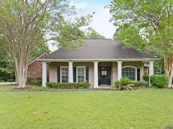 11231 Suncrest Ct, Baton Rouge, LA 70818