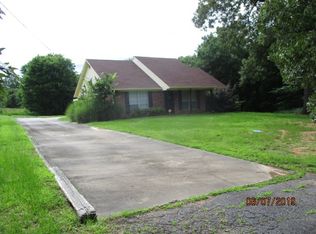 652 County Road 44050, Powderly, TX 75473