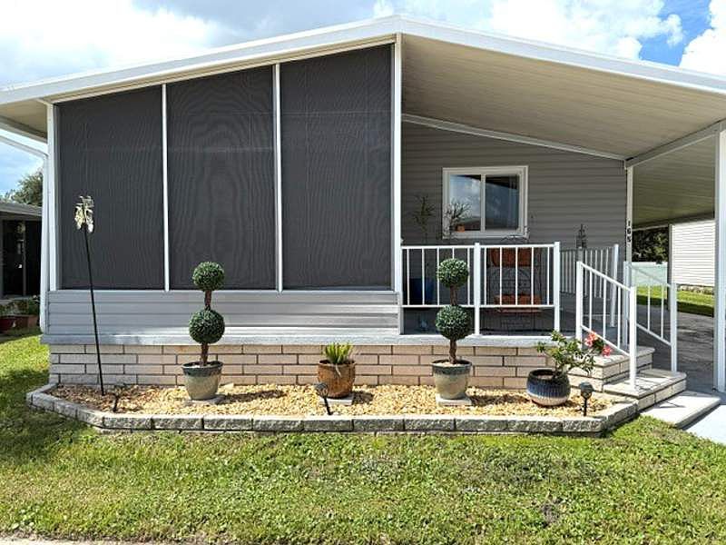 1st image of 1071 Donegan Rd #165
