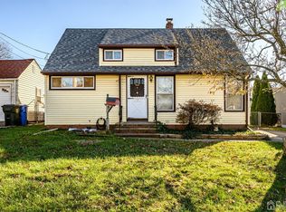 17 Powell Pl, Iselin, NJ 08830