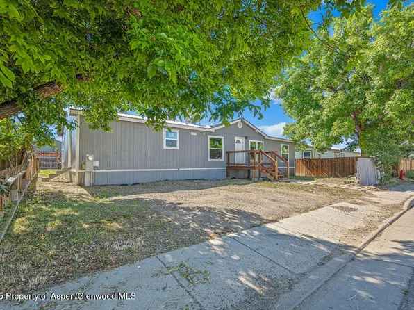 955 Sequoia Ave, Craig, CO 81625