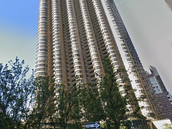 330 East 38th Street image 1 of 1