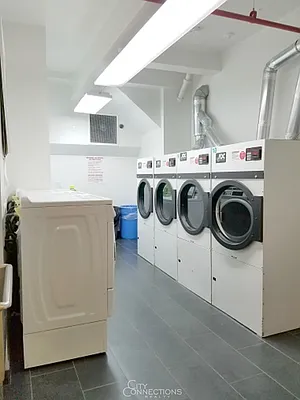 Rented by City Connections Realty | media 8