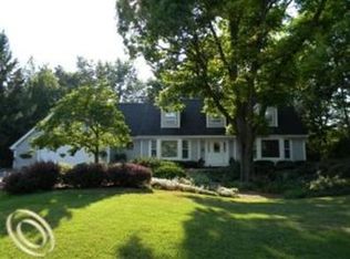 8035 Deerwood Rd, Clarkston, MI 48348