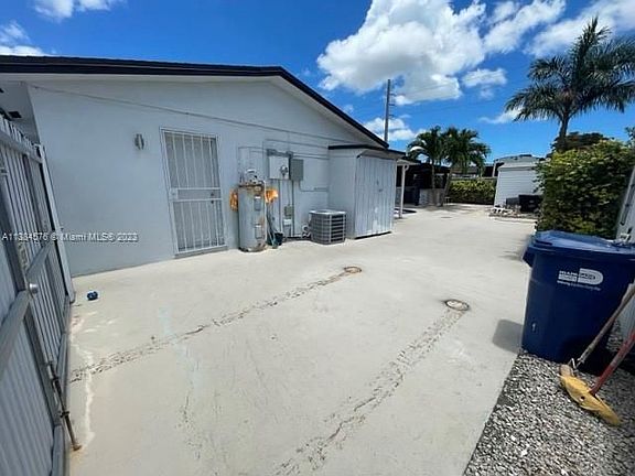 3rd image of 25325 SW 127th Ct