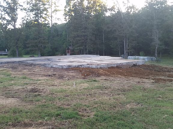 5th image of 290 Valley Creek Dr