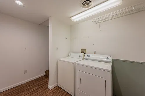 Floor plan 901 S Locust St - Lease Now for Fall 2027