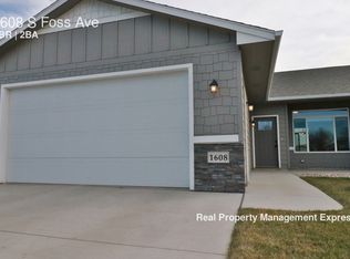 1608 S Foss Ave, Sioux Falls, SD 57110