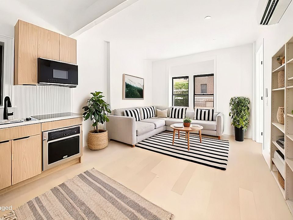 1st image of 704 8th Ave #1E