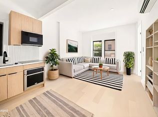 704 8th Ave #1E, Brooklyn, NY 11215