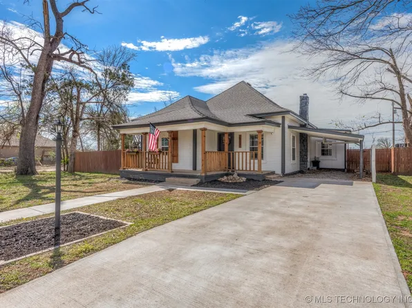 517 E 6th St, Claremore, OK 74017