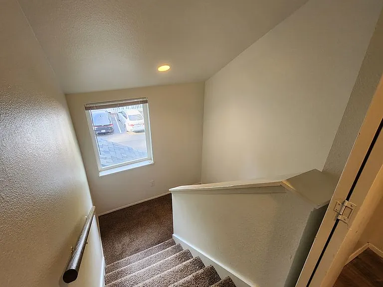 1307 NW Slate Ln #102 — Photo 25