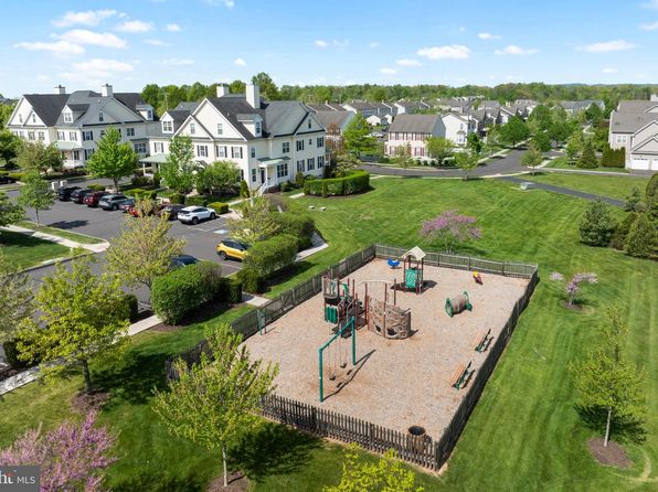 202 Kulp Dr, Perkasie, PA 18944