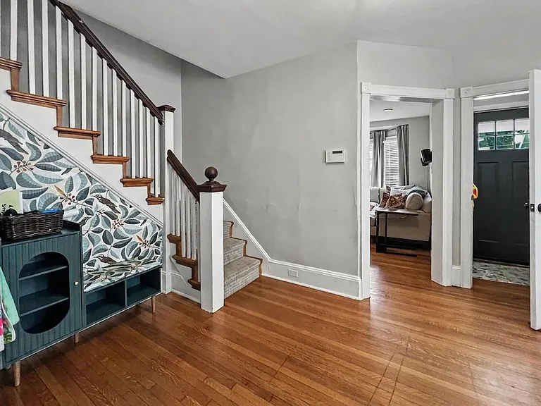 1039 Rees Ave — Photo 9