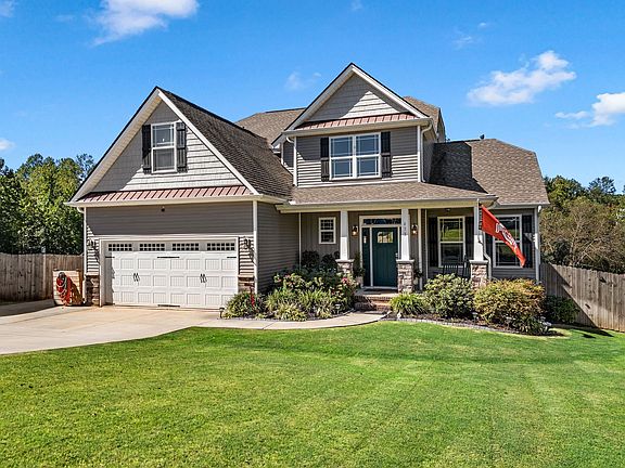 4th image of 433 Golden Amber Ln