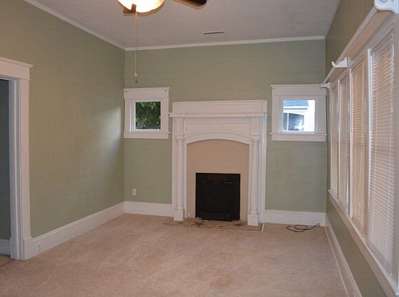 2nd image of 413 Center St