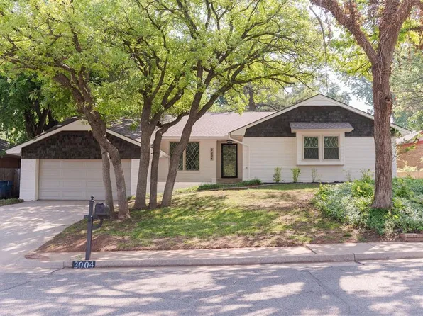 2004 Cedar Ridge Rd, Edmond, OK 73013