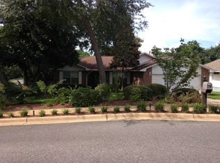 301 Fairwood Dr, Niceville, FL 32578