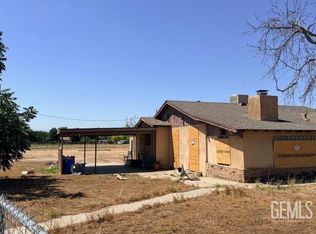 747 E Casa Loma Dr, Bakersfield, CA 93307