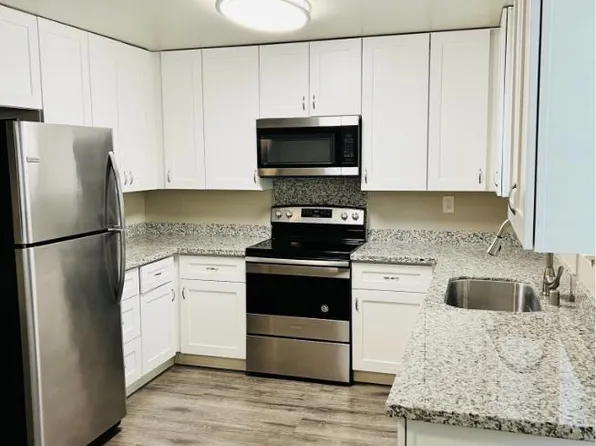 811 Brown St E, Martinez, CA 94553
