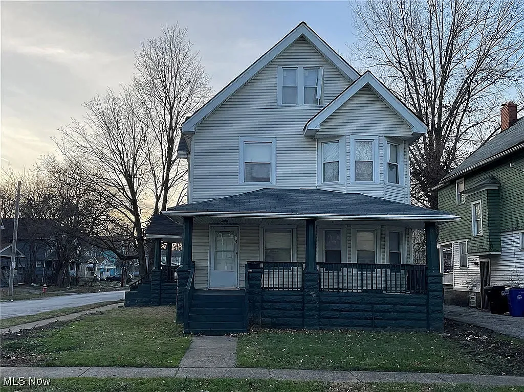 2 bed, 1086 sqft, $1,050 — Photo 1