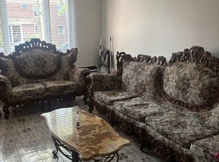 193-00 39th St #1, Flushing, NY 11358