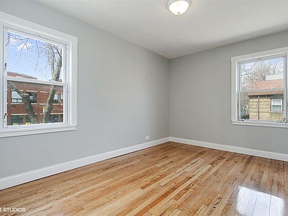 5th image of 7419 N Wolcott Ave APT 1W