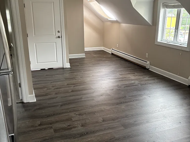130 Pine St #4 — Photo 5