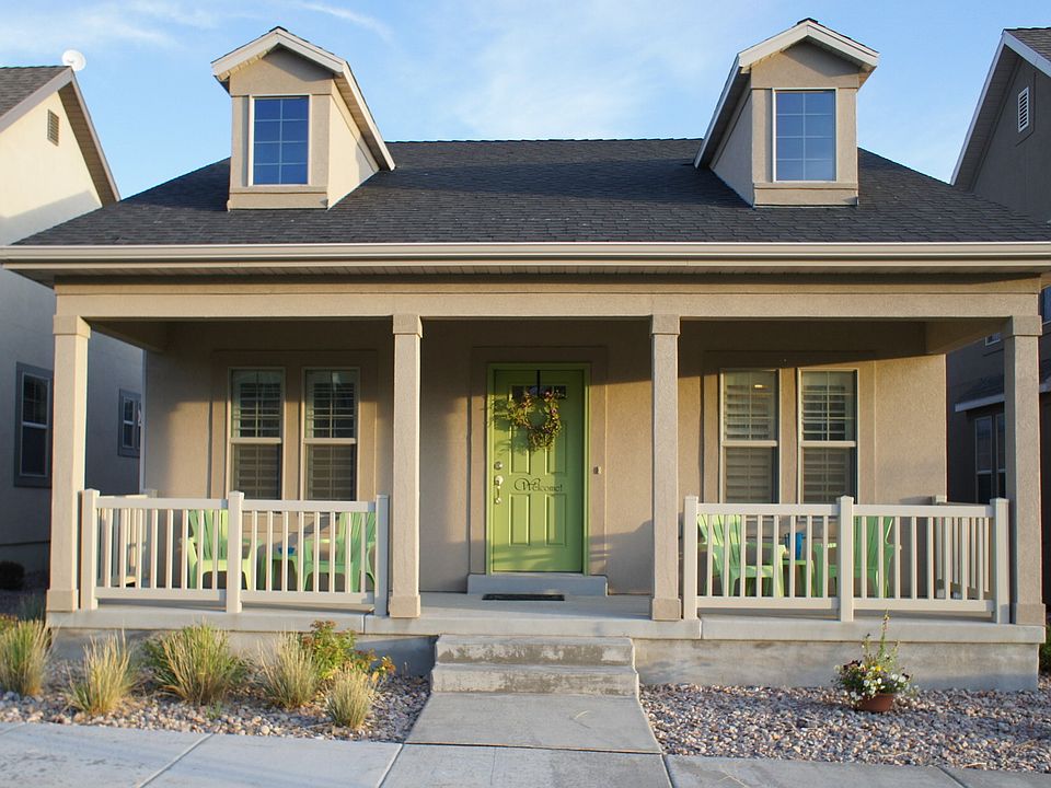 Awesome covered porch!