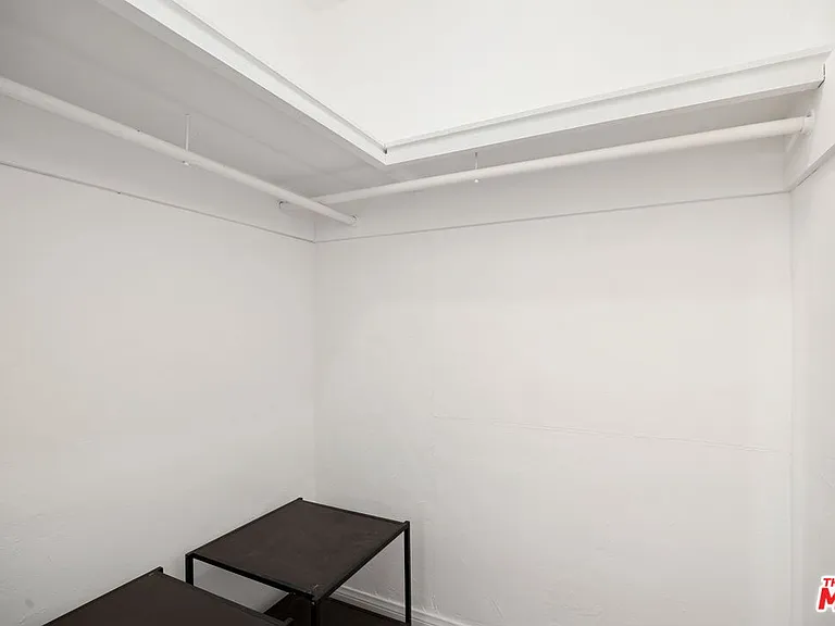 436 S Rexford Dr — Photo 10