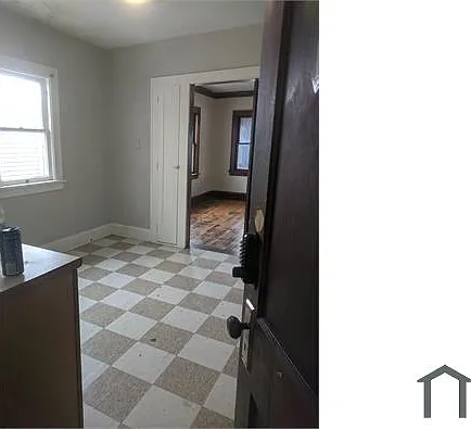 15722 Holmes Ave #2 — Photo 6