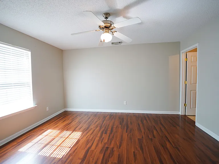 134 Mustang Dr — Photo 19