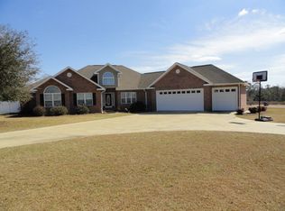 101 Alex Ln, Jesup, GA 31545