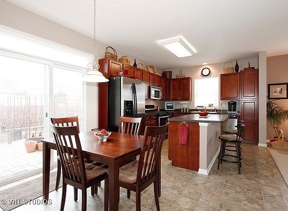 4th image of 25304 W Scott Dr