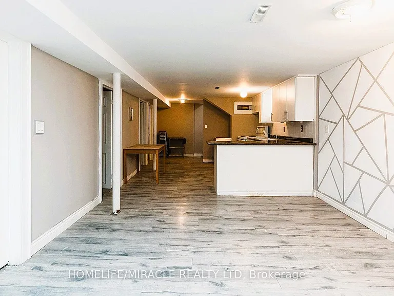 1251 Warden Ave #BASEMENT — Photo 12