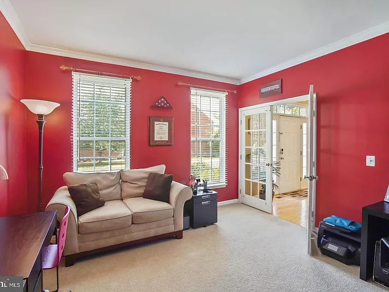 6755 Calthorpe Pl — Photo 3