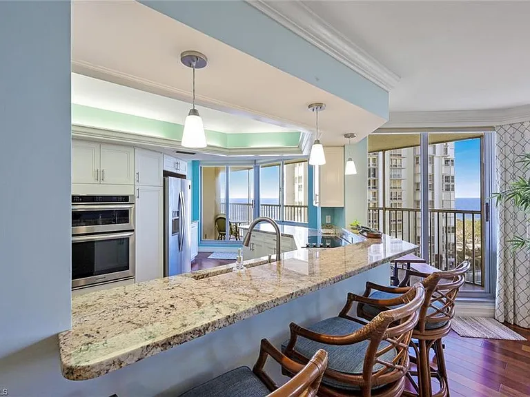 4041 Gulf Shore Blvd N #805 — Photo 24